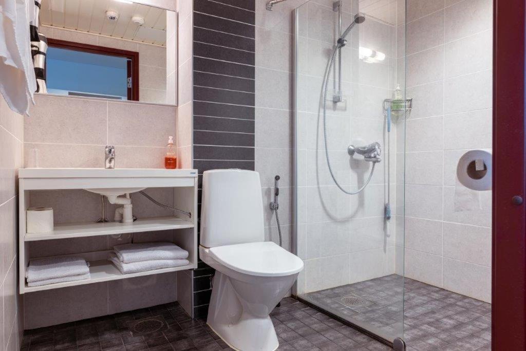 Hotel Salora Сало Екстериор снимка