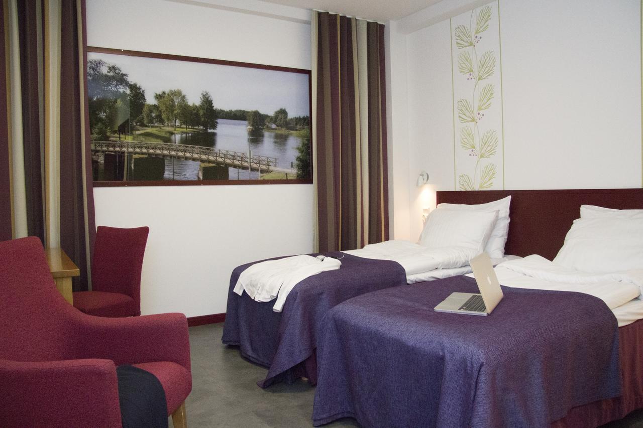 Hotel Salora Сало Екстериор снимка