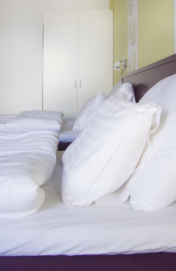 Hotel Salora Сало Екстериор снимка